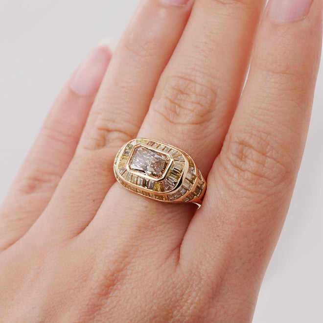 rd-25021-1.52  3.02 cts Fancy Light Yellowish Brown Radiant Diamond Ring