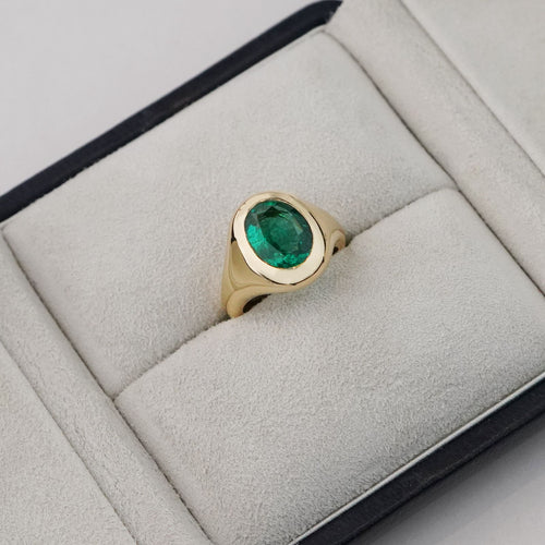 re-25016-2.148 cts Oval Emerald Ring