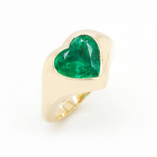 re-25026-3.368 cts Minor Oil Colombian Heart Shape Emerald Ring