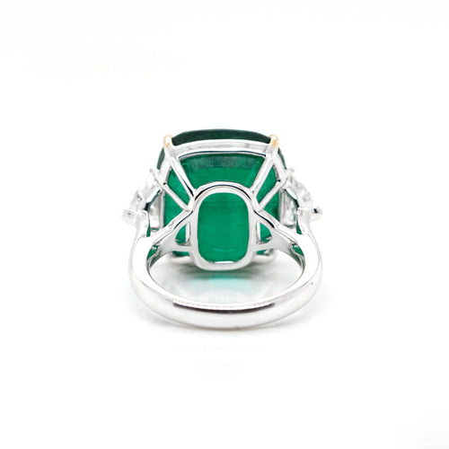 re-25027-20.967 cts Minor Oil Cushion Emerald Ring (ENQUIRE)