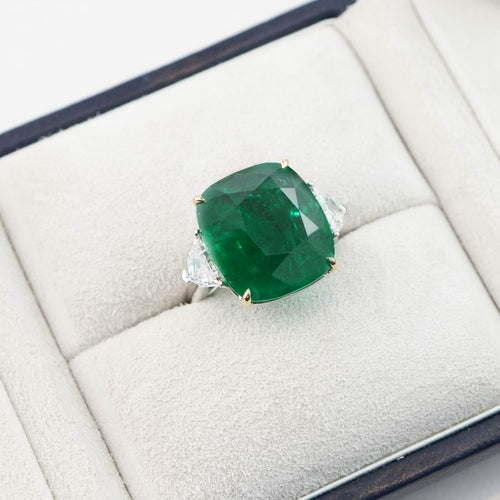 re-25027-20.967 cts Minor Oil Cushion Emerald Ring (ENQUIRE)