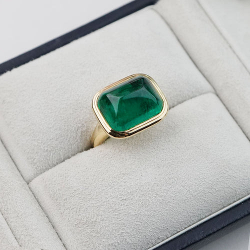 re-25032-12.03 cts Minor Oil Cushion Sugarloaf Emerald Ring