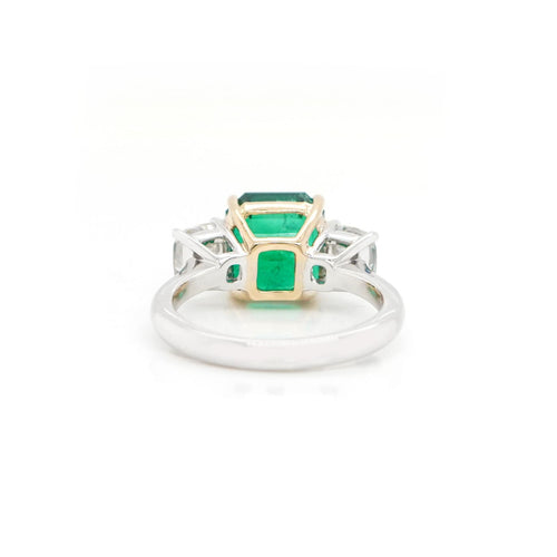 re-25036-3.17  0.60  0.57 cts Minor Oil Octagon Emerald with Diamond Ring