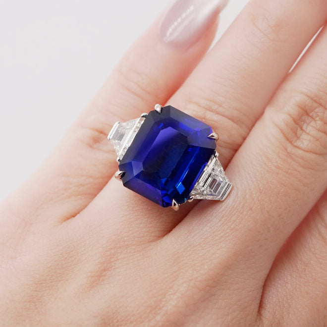 18.60 cts Blue Octagon Sapphire with Diamond Ring ( ENQUIRE)
